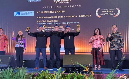 Jamkrida Banten Peroleh Bintang Lima (Top BUMD Awards 2023)