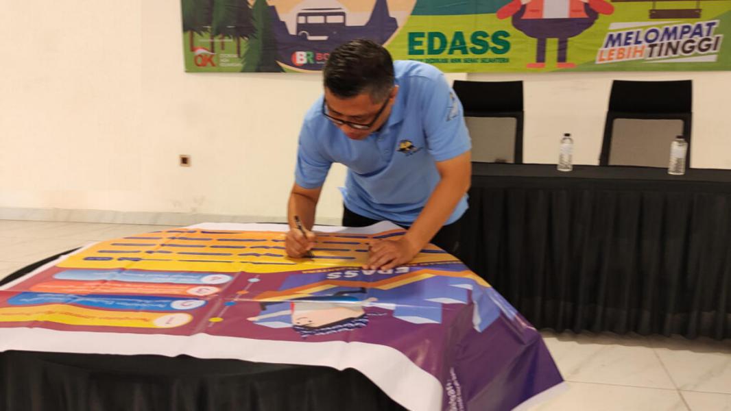 Tanda Tangan Komitmen Sasaran Kinerja 2022